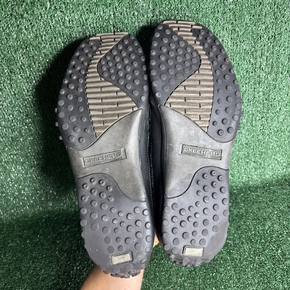 Skechers item you